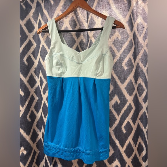 lululemon athletica Tops - Lululemon Blue Tank Top Size 4